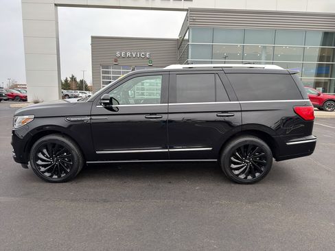 Used 2020 Lincoln Navigator Reserve w/ Equipment Group 208A Reserve image 9