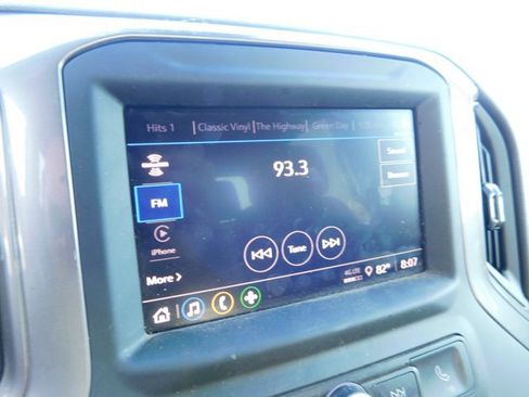 Used 2024 GMC Sierra 2500 Pro AWD/4WD image 9