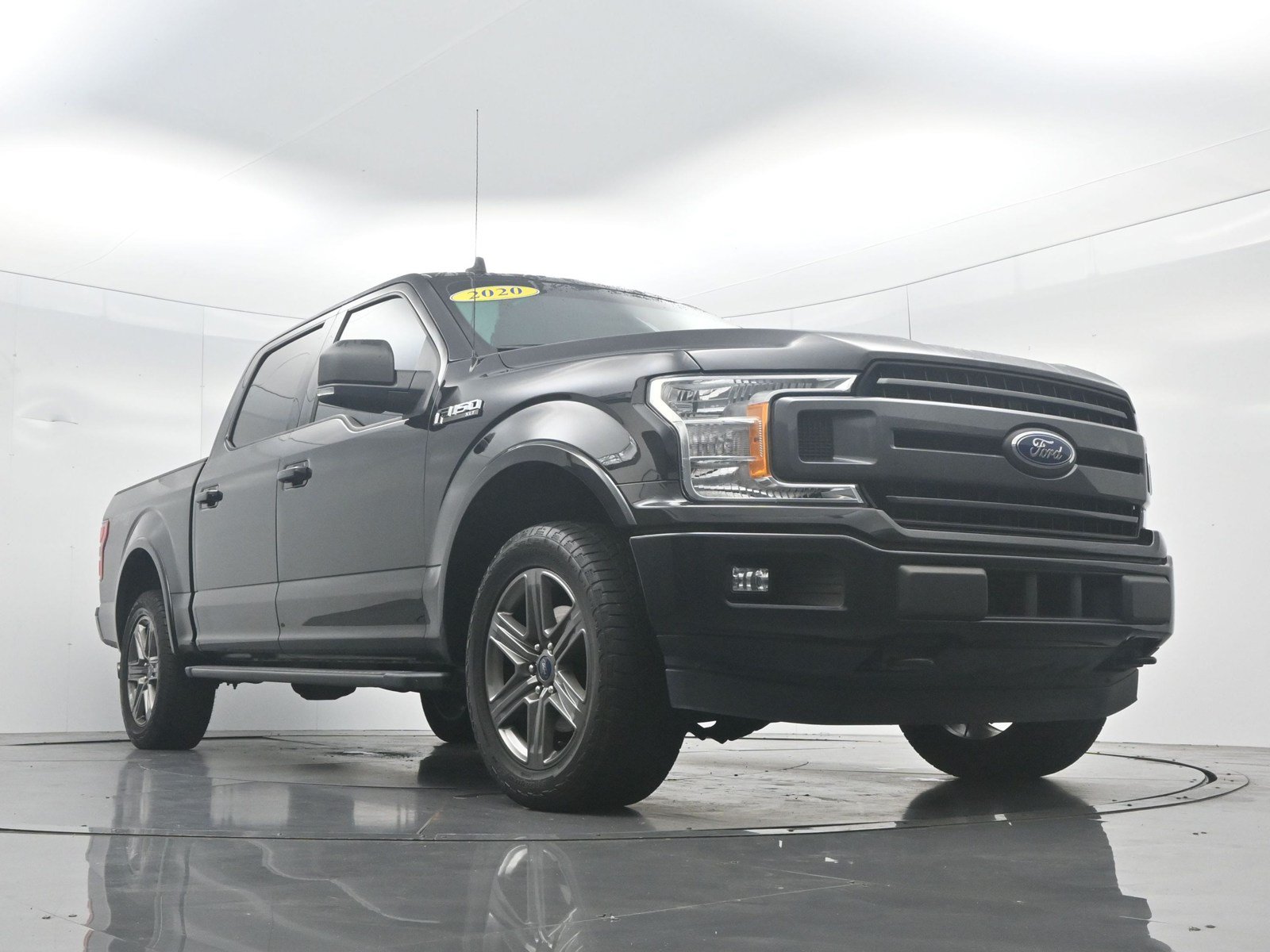 Used 2020 Ford F150 XLT w/ Equipment Group 302A Luxury AWD/4WD image 33