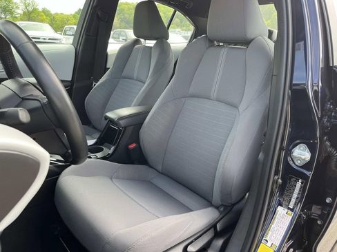 Used 2025 Toyota Corolla SE FWD image 26
