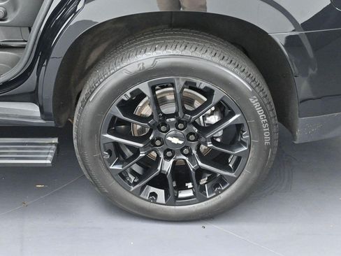 Used 2023 Chevrolet Tahoe High Country AWD/4WD image 34