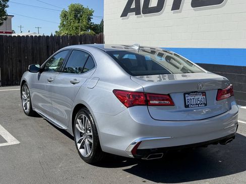 Used 2019 Acura TLX V6 w/ Technology Package FWD image 4