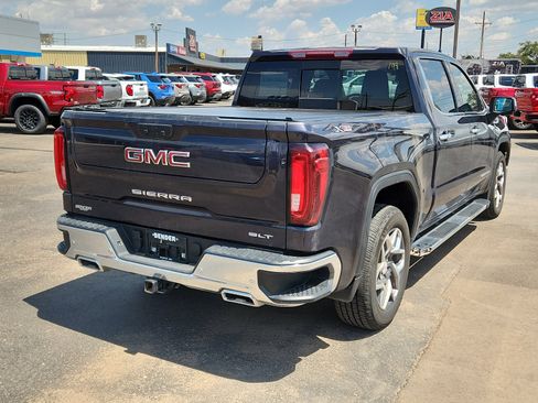 Used 2024 GMC Sierra 1500 SLT image 4