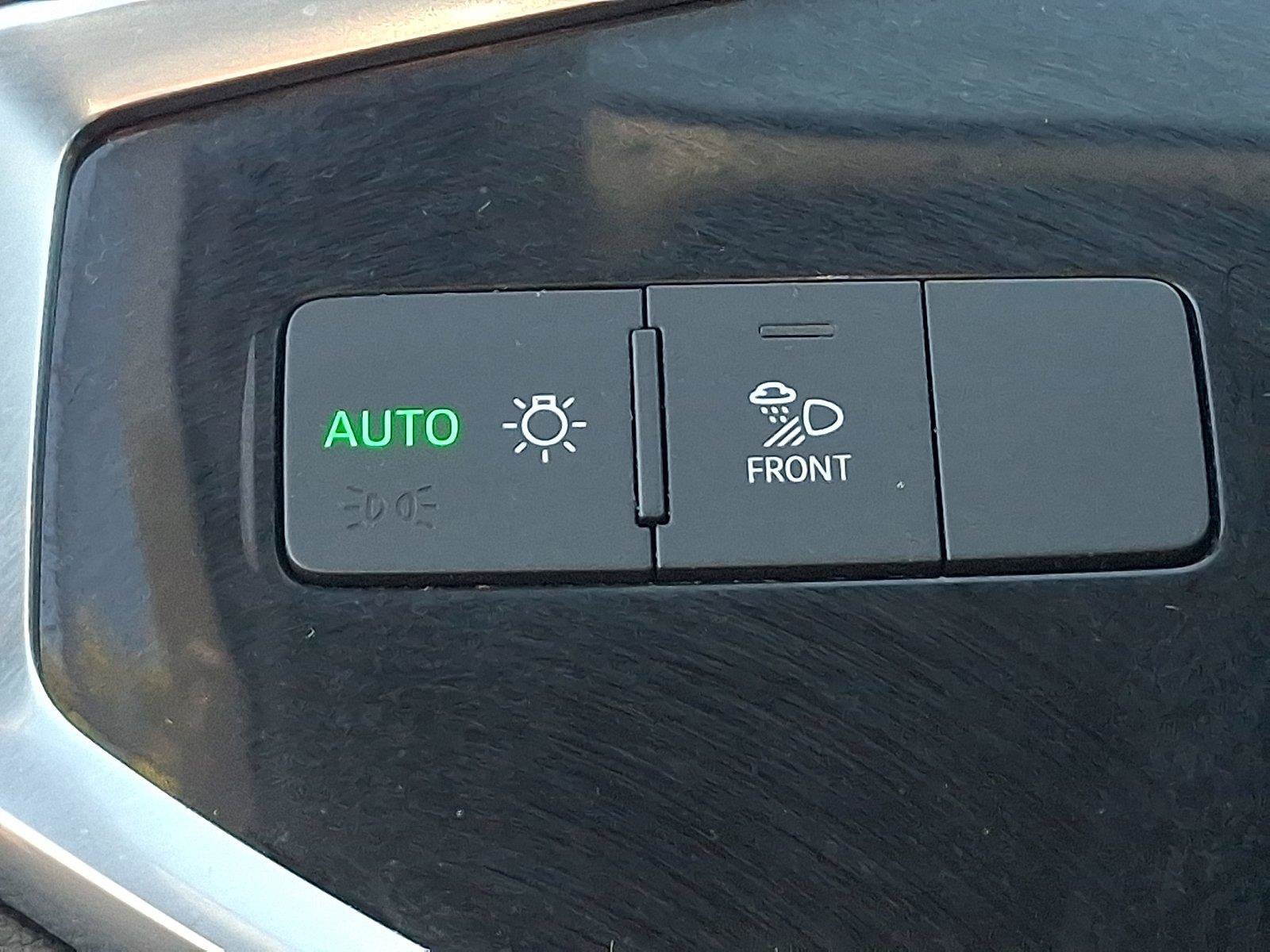 Used 2023 Audi Q3 2.0T Premium AWD/4WD image 24