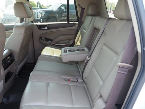 Used 2017 GMC Yukon SLT w/ HD Trailering Package AWD/4WD image 16