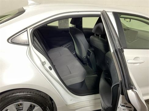 Used 2024 Toyota Corolla LE image 33