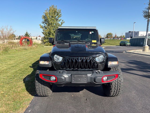 Used 2018 Jeep Wrangler Unlimited Sahara w/ Uconnect 4C Nav & Sound Group AWD/4WD image 2