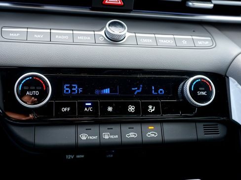 Certified 2024 Hyundai Elantra SEL image 14