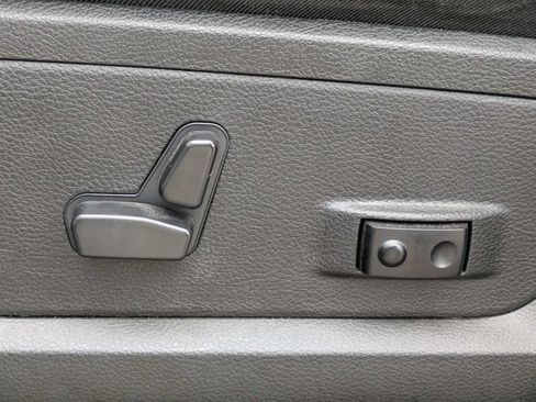 Used 2023 RAM 2500 Laramie AWD/4WD image 20