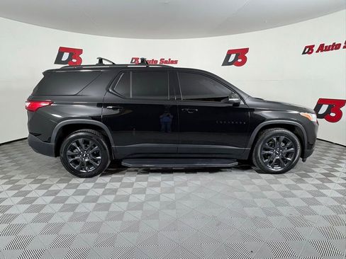 Used 2021 Chevrolet Traverse RS w/ LPO, Cargo Package FWD image 8
