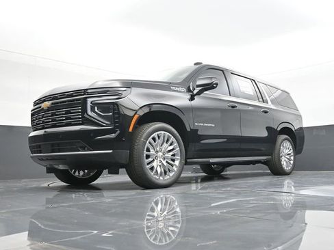 New 2026 Chevrolet Suburban High Country w/ Sun And Tow Package AWD/4WD image 57
