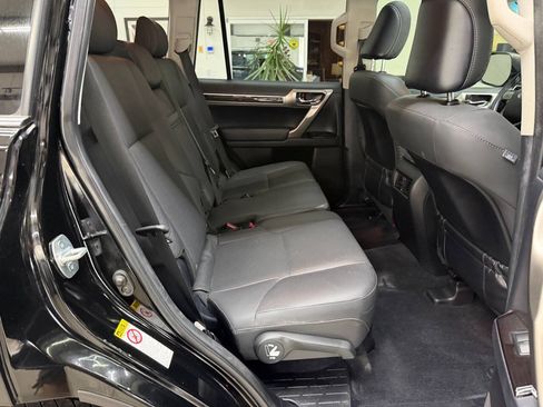 Used 2014 Lexus GX 460 AWD/4WD image 16