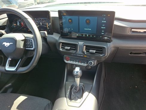 Certified 2025 Ford Mustang Coupe RWD image 15