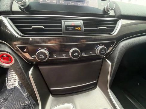 Used 2021 Honda Accord Sport image 23