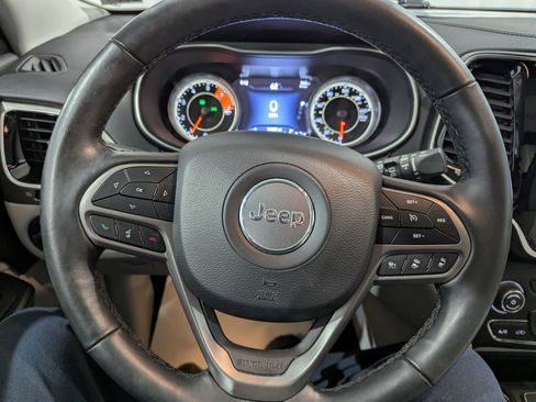 Used 2021 Jeep Cherokee Limited w/ Trailer Tow Group image 18