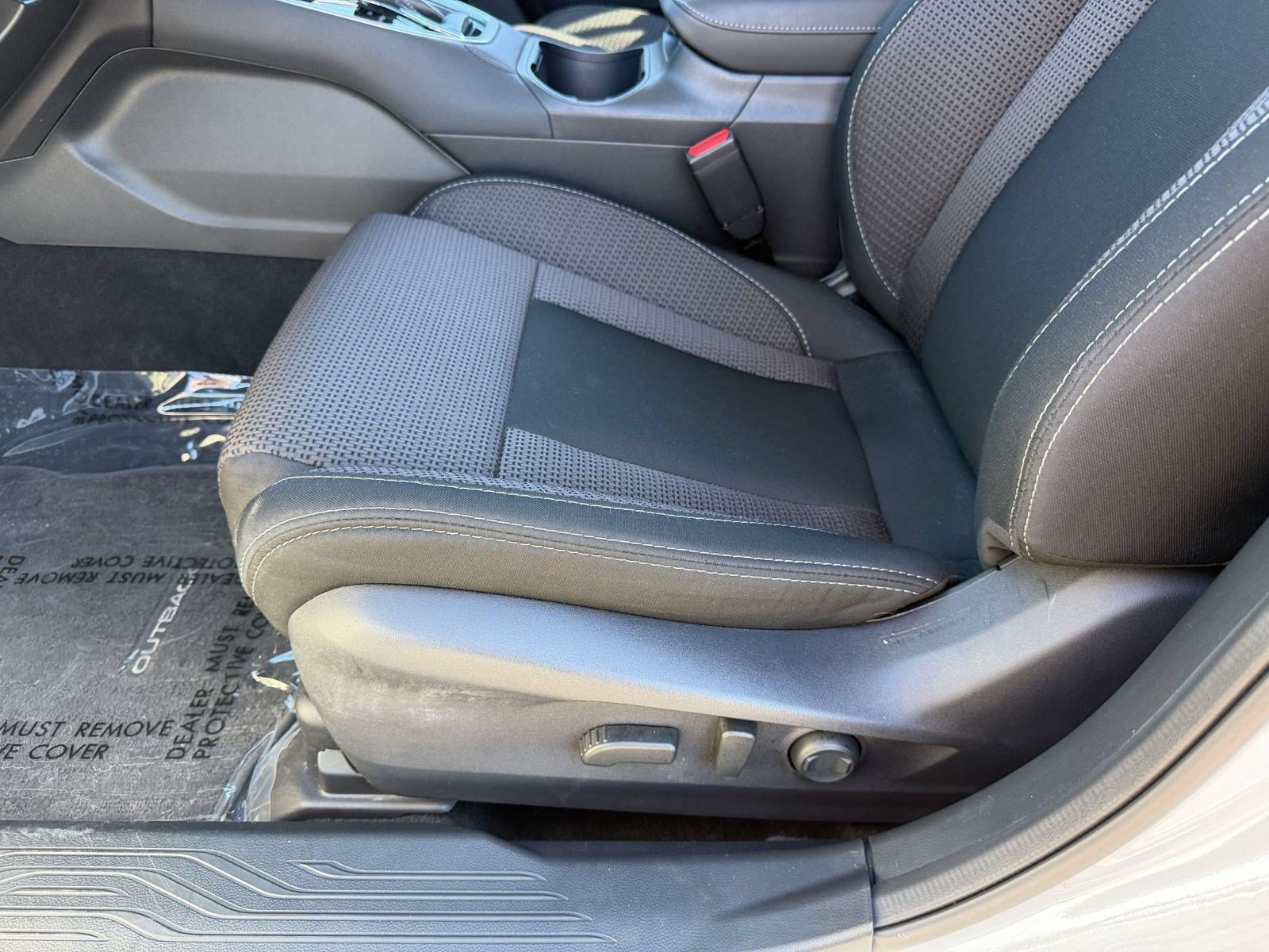 Certified 2025 Subaru Outback Premium AWD/4WD image 15