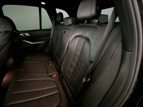 Used 2020 BMW X5 sDrive40i w/ M Sport Package RWD image 12