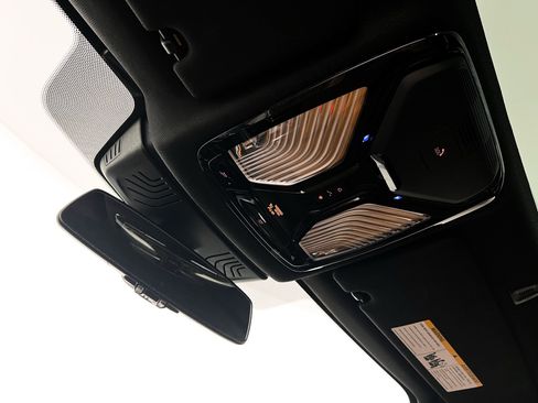 Used 2017 BMW 530i image 26