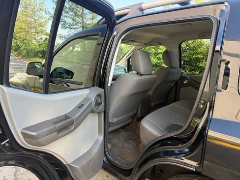 Used 2011 Nissan Xterra S AWD/4WD image 16