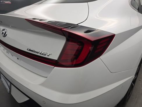 Used 2021 Hyundai Sonata Limited image 19