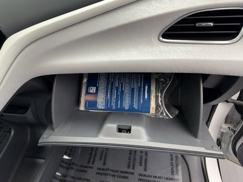 Used 2018 Chevrolet Bolt LT image 49