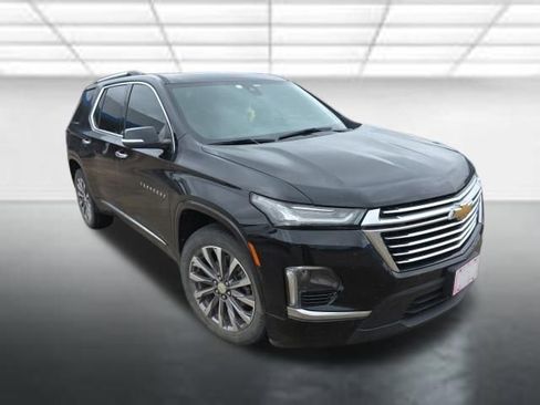 Used 2023 Chevrolet Traverse Premier w/ LPO, Floor Liner Package FWD image 1