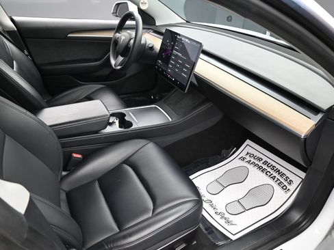 Used 2021 Tesla Model 3 Standard Range Plus RWD image 31