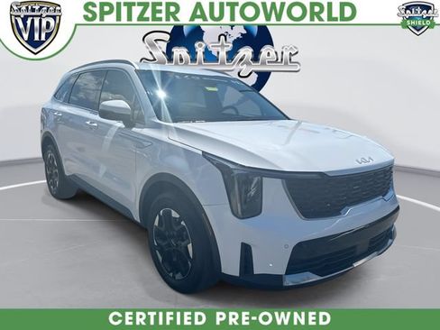Certified 2025 Kia Sorento S FWD image 1