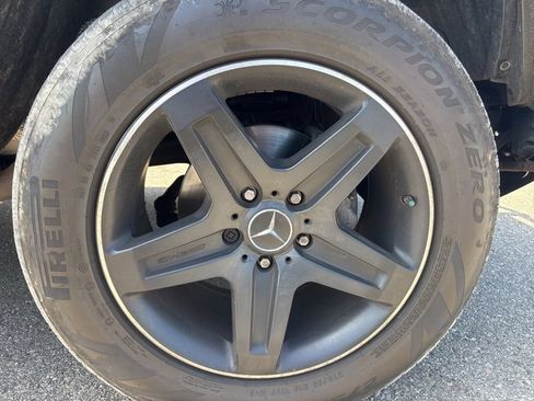 Used 2017 Mercedes-Benz G 550 image 18