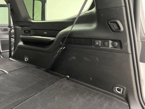 Used 2024 Jeep Wagoneer Series II w/ Flexible Seating Group AWD/4WD image 47