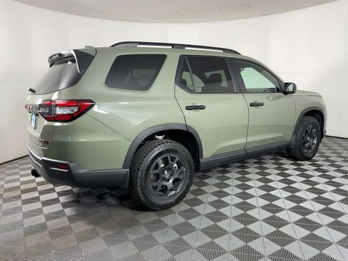 New 2026 Honda Pilot TrailSport image 6