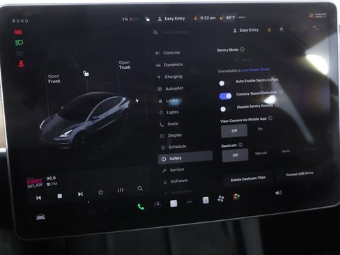 Used 2023 Tesla Model 3 Standard Range image 47