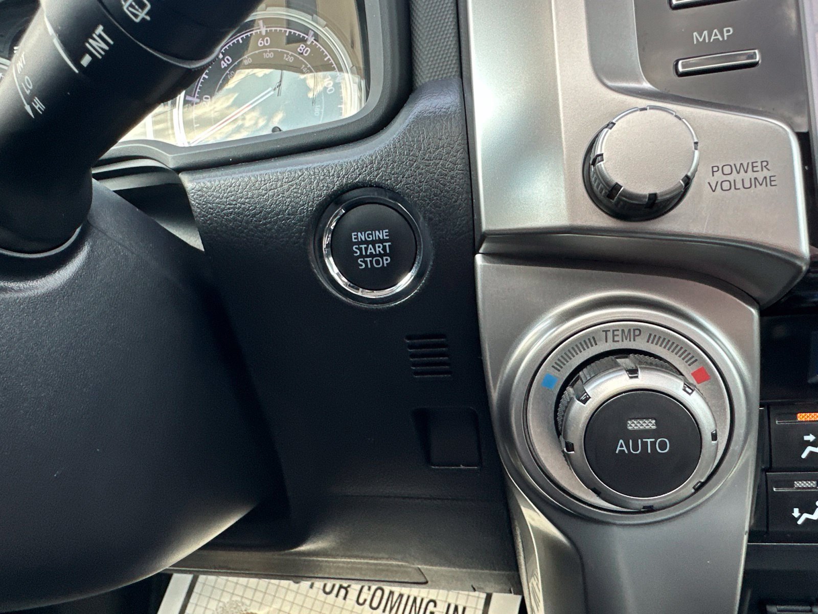 Used 2022 Toyota 4Runner Limited AWD/4WD image 56