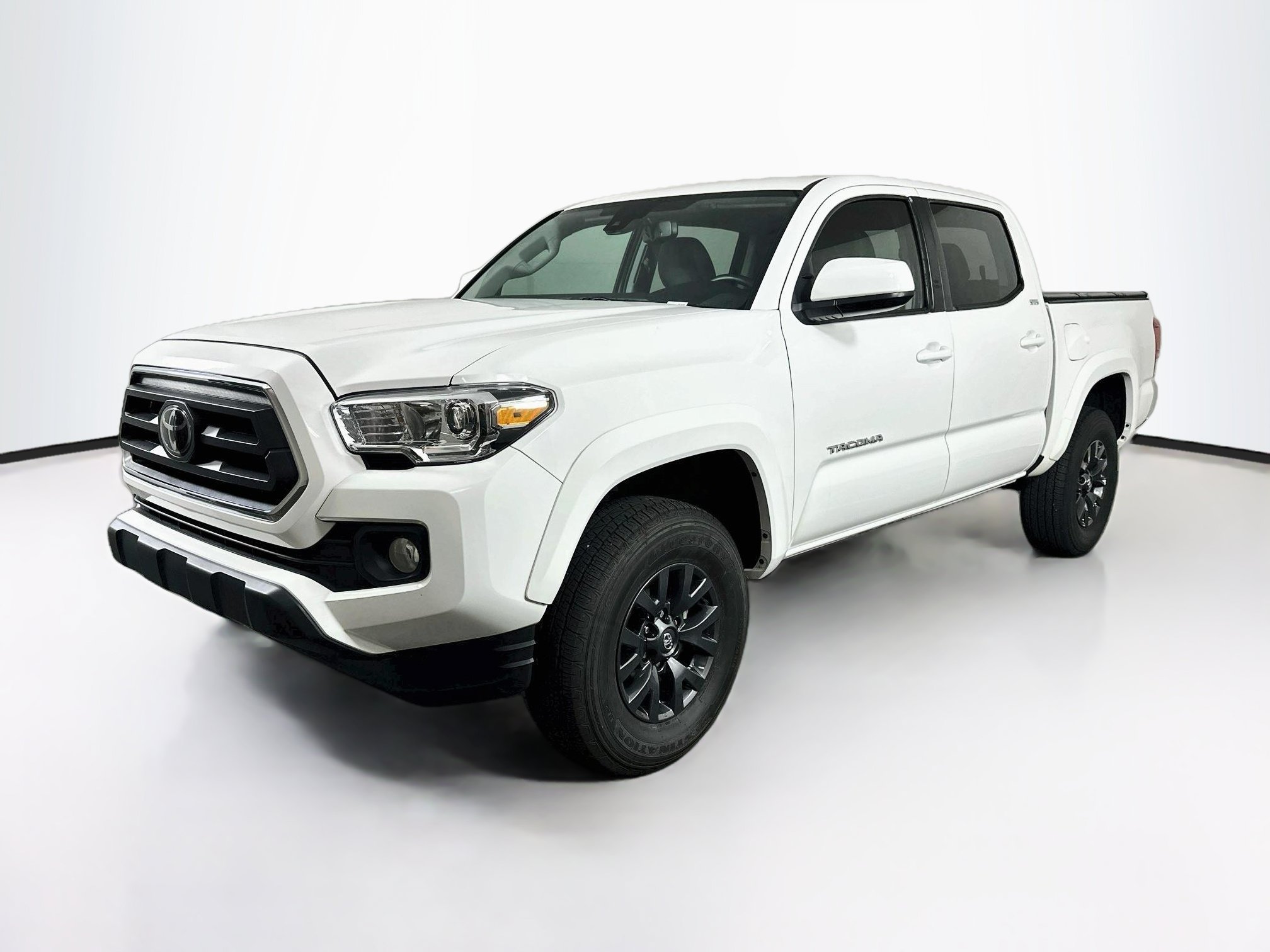 Used 2023 Toyota Tacoma SR5 RWD image 3