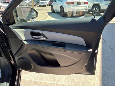 Used 2011 Chevrolet Cruze LS w/ Connectivity Package FWD image 16