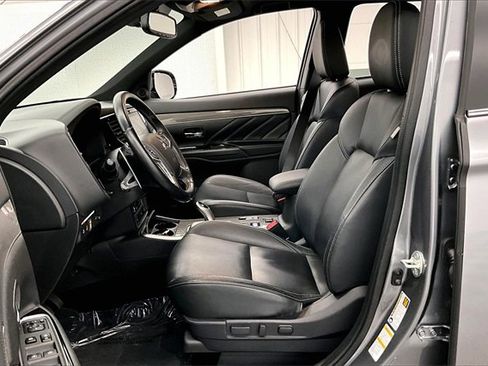 Used 2022 Mitsubishi Outlander SEL image 19