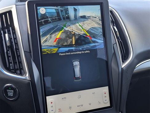 Used 2023 Ford Edge Titanium image 17