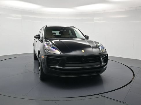 Used 2026 Porsche Macan AWD/4WD image 30