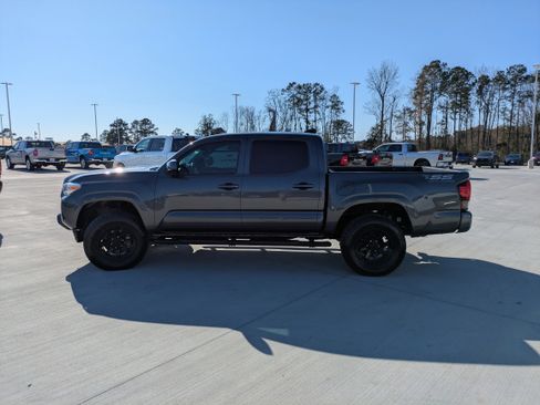 Certified 2023 Toyota Tacoma SR image 4
