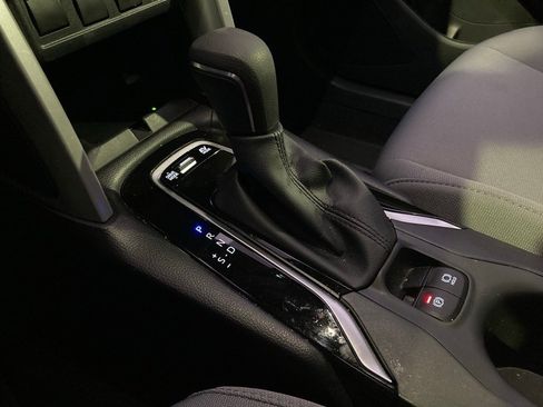 Certified 2025 Toyota Corolla Cross AWD Hybrid image 24