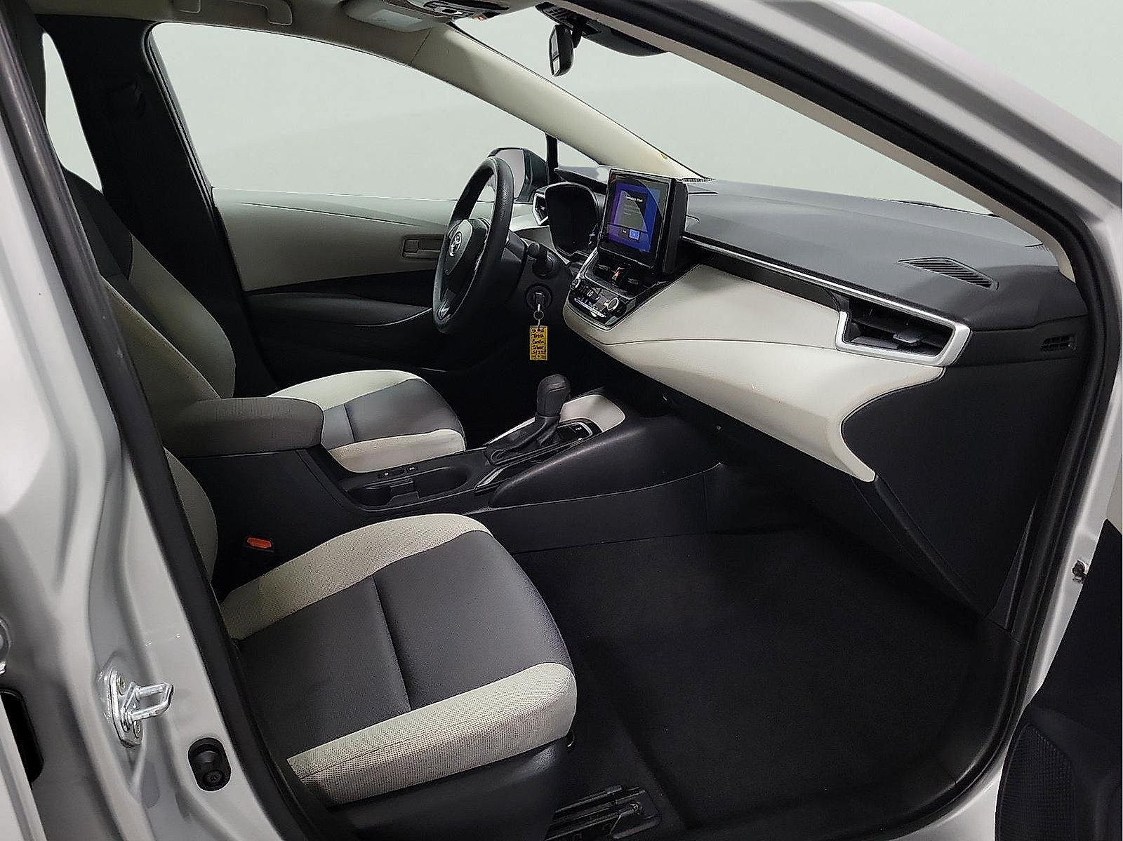 Certified 2025 Toyota Corolla LE FWD image 13