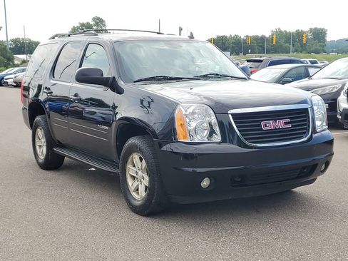 Used 2013 GMC Yukon SLE w/ Convenience Package AWD/4WD image 4
