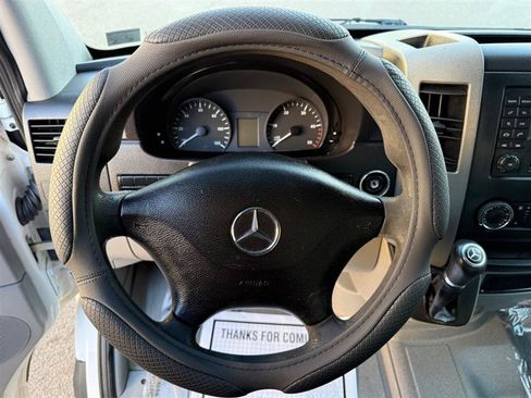 Used 2017 Mercedes-Benz Sprinter 2500 image 44