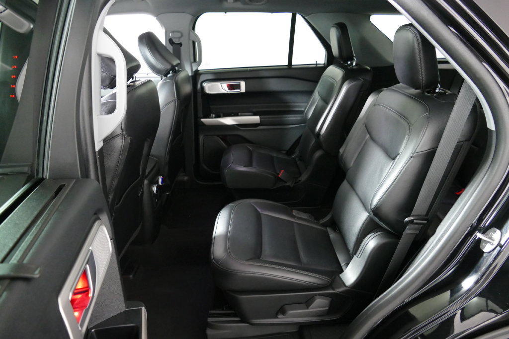 Used 2023 Ford Explorer Limited w/ Limited Technology Package AWD/4WD image 29
