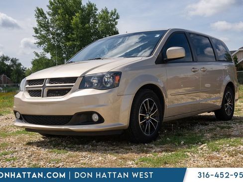 Used 2016 Dodge Grand Caravan R/T FWD image 1