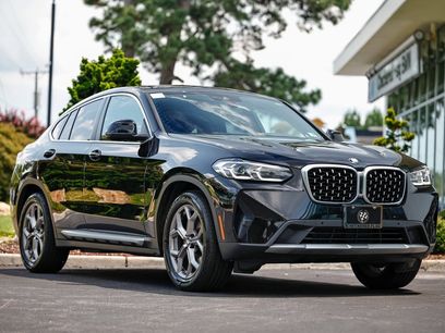 Used 2022 BMW X4 xDrive30i w/ Premium Package 2