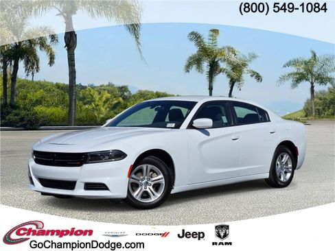 Used 2022 Dodge Charger SXT RWD image 1