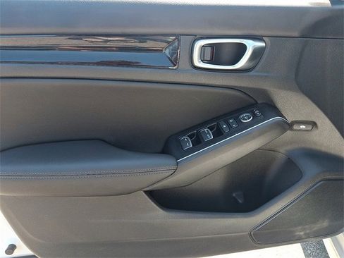 Used 2025 Honda Civic Sport image 12