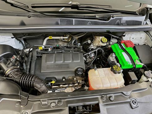 Used 2021 Buick Encore Preferred w/ Safety Package image 34