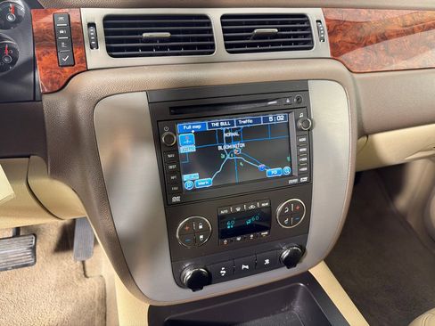 Used 2009 GMC Yukon SLT image 16